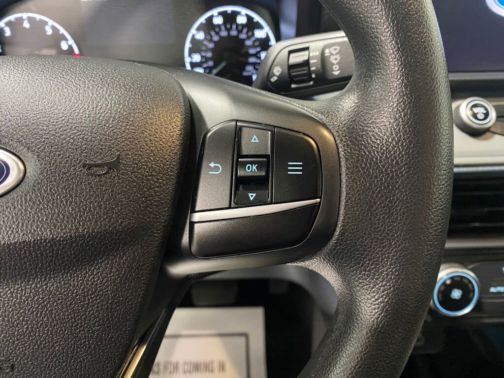 Used 2022 Ford Maverick XL image 11