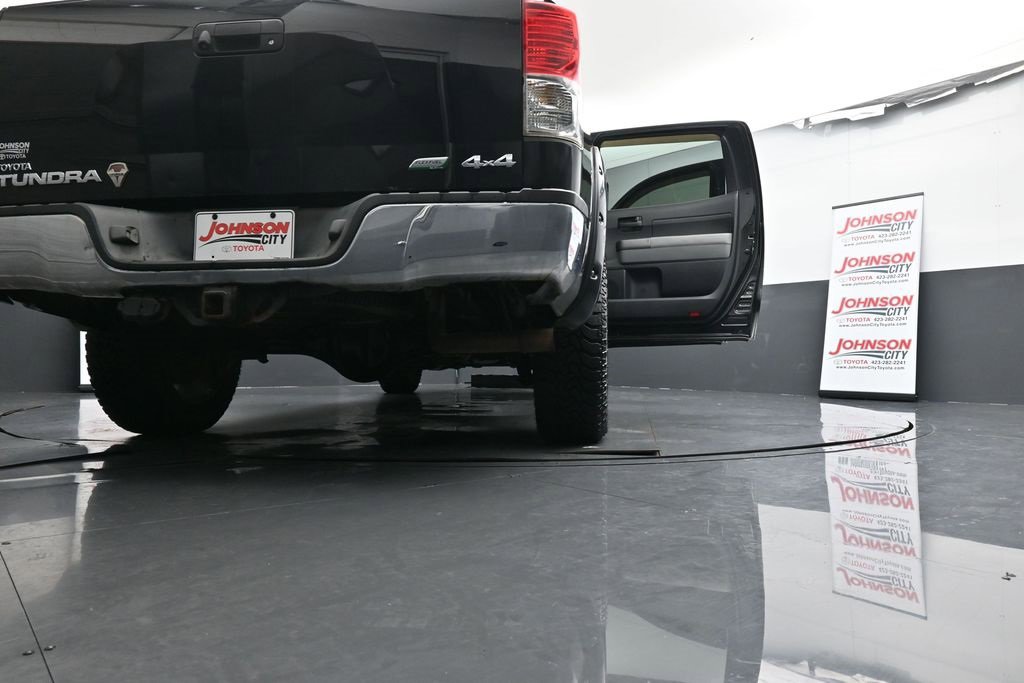 Used 2011 Toyota Tundra 4x4 CrewMax image 47