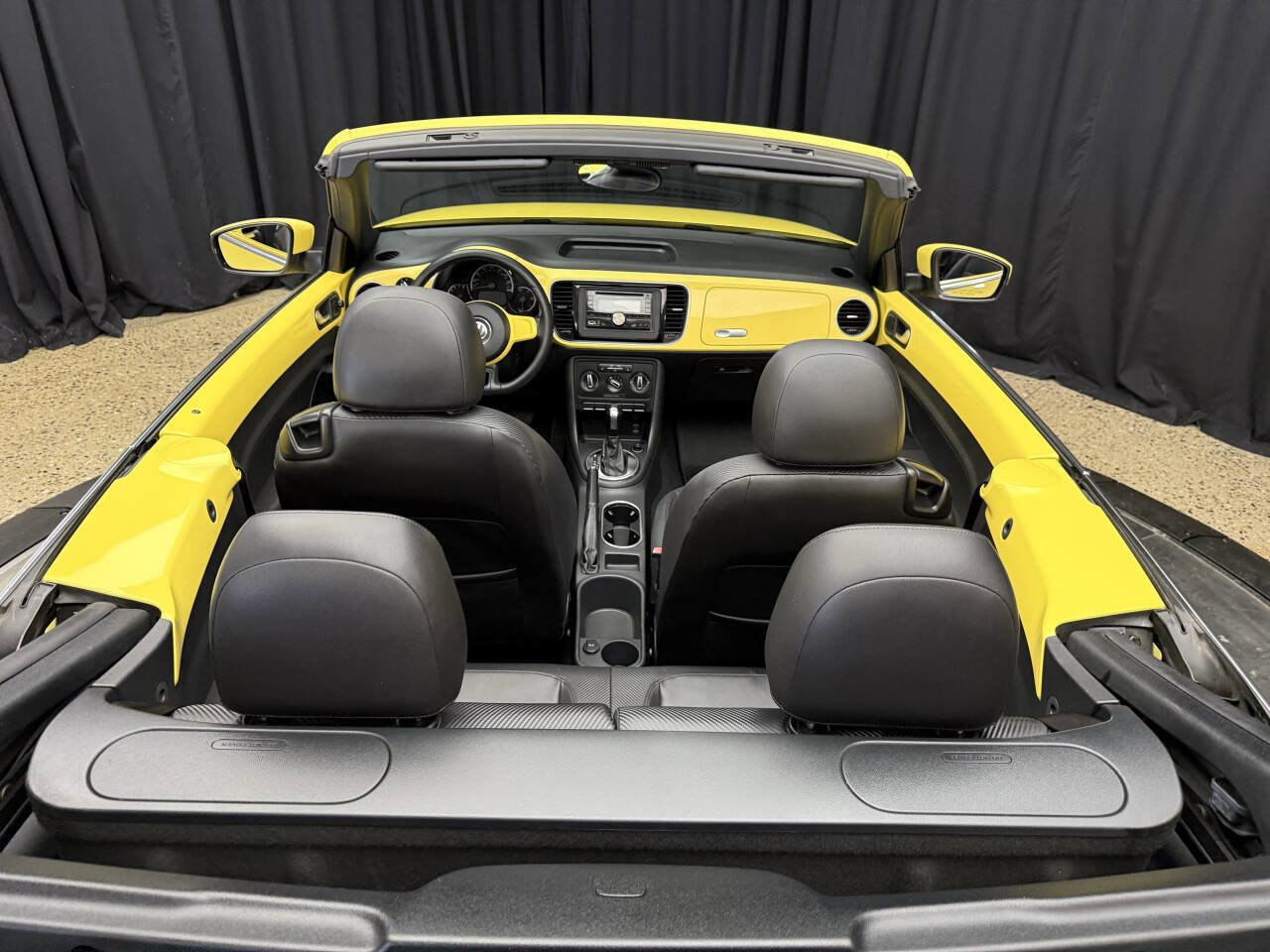 Used 2013 Volkswagen Beetle 2.5 image 19