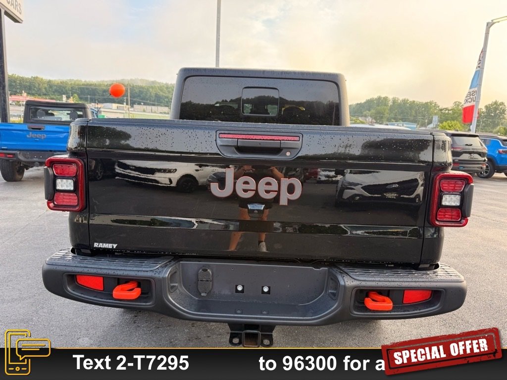 Used 2024 Jeep Gladiator Mojave w/ Technology Group image 6