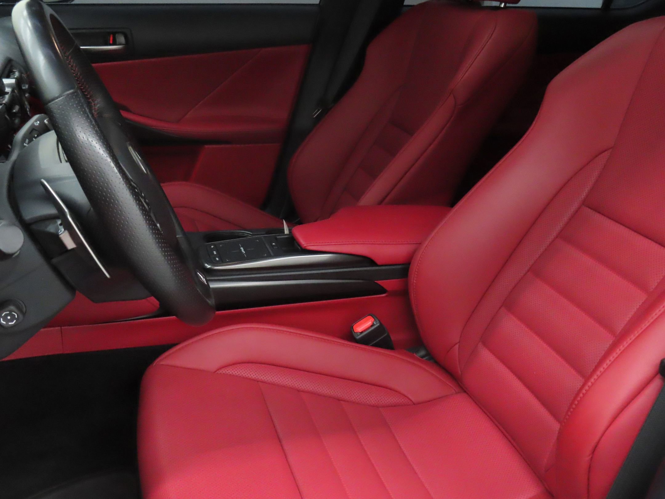 Used 2023 Lexus IS 350 F Sport RWD image 11