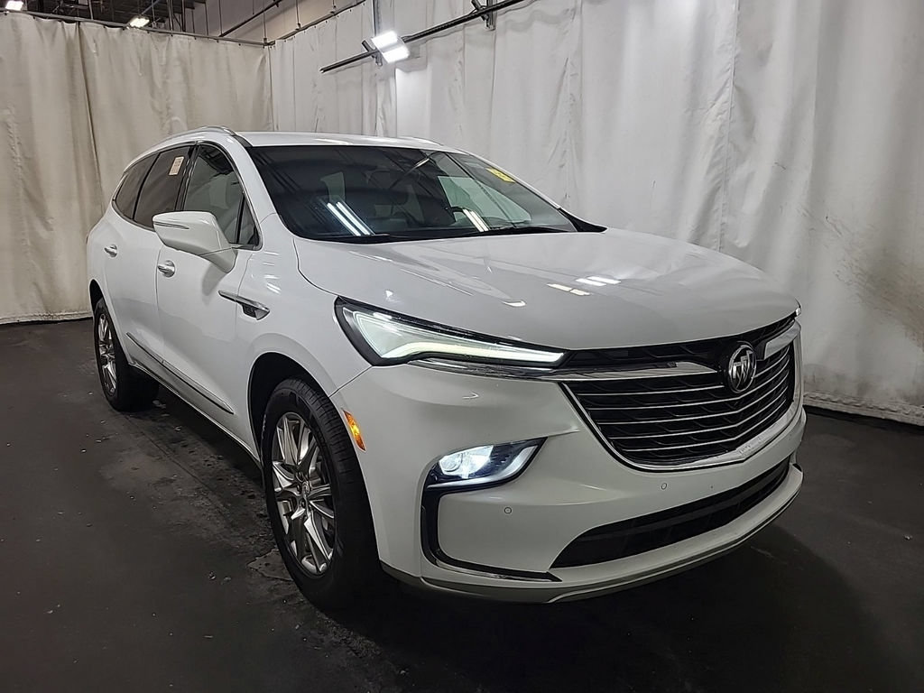 Used 2022 Buick Enclave Premium FWD image 3