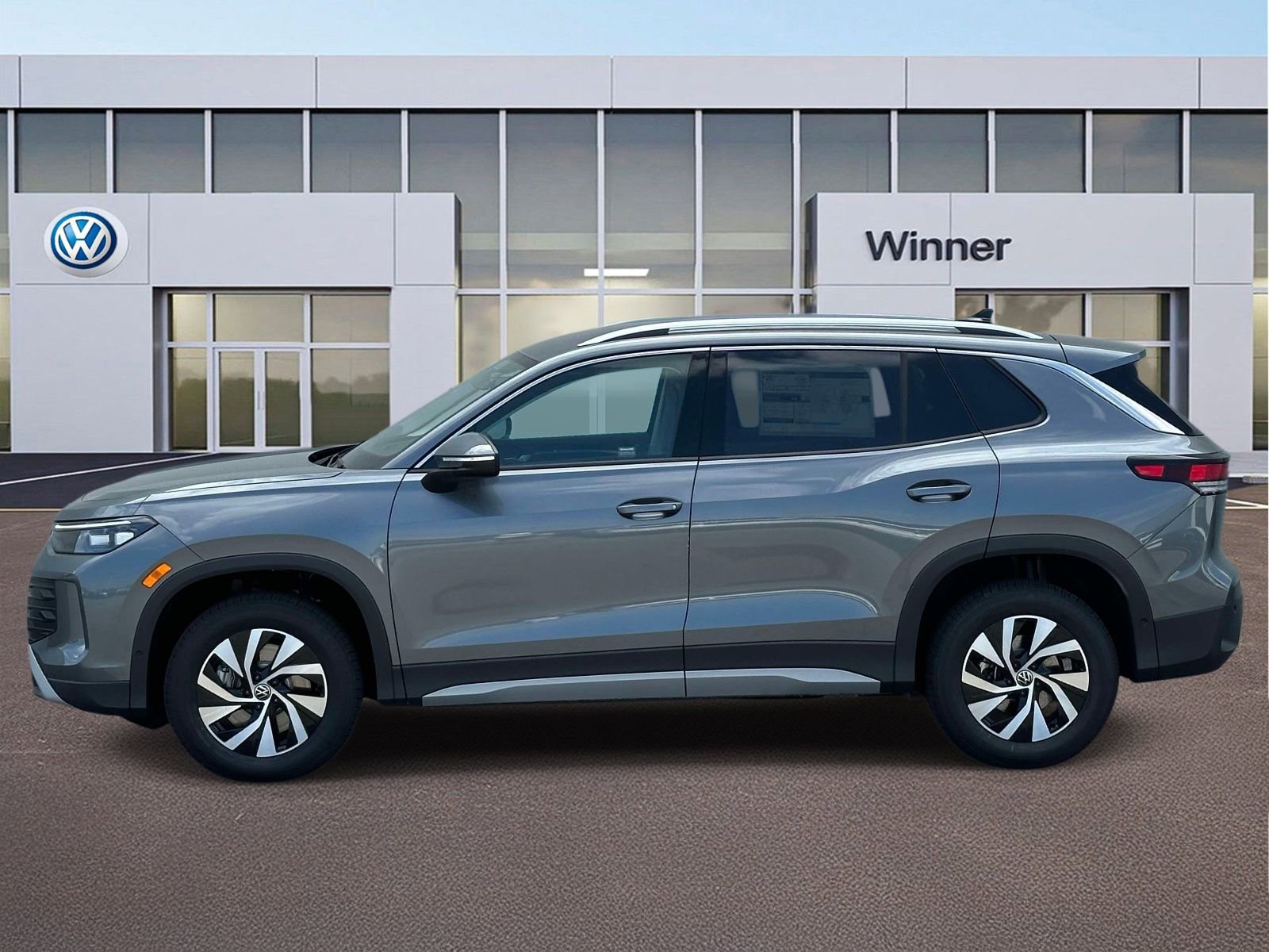 New 2026 Volkswagen Tiguan S AWD/4WD image 2