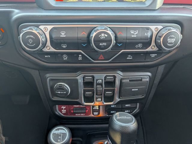 Used 2022 Jeep Gladiator Rubicon w/ Trailer Tow Package image 17