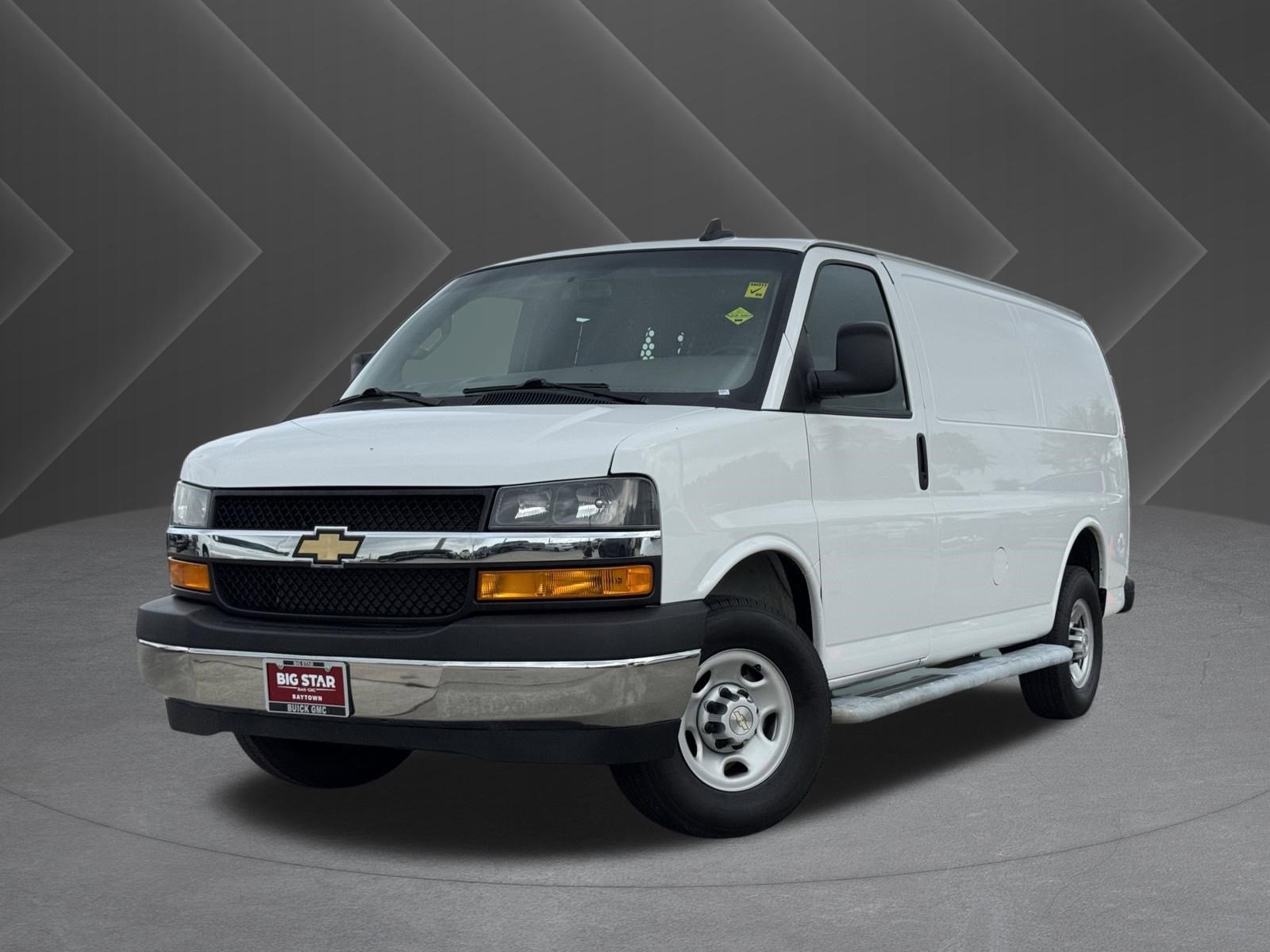 Used 2024 Chevrolet Express 2500 w/ Driver Convenience Package RWD image 2