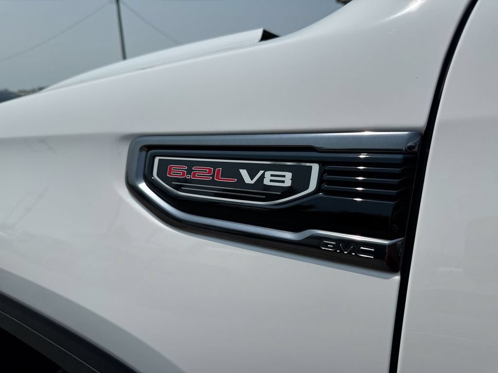 Used 2024 GMC Sierra 1500 AT4 w/ Technology Package AWD/4WD image 7