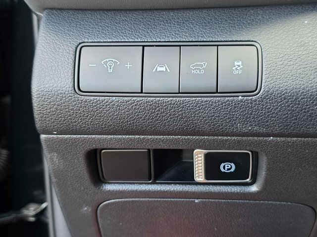 Certified 2023 Hyundai Santa Fe SEL image 33