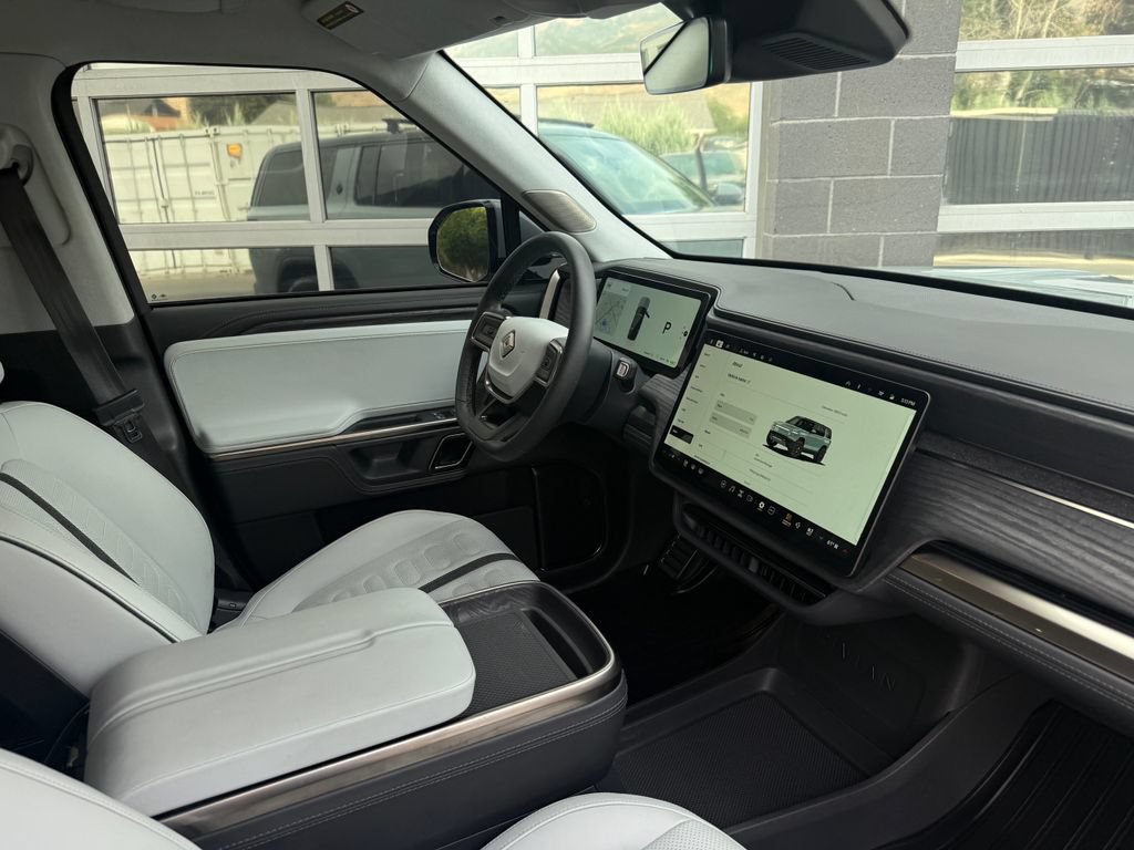 Used 2023 Rivian R1S Adventure AWD/4WD image 54