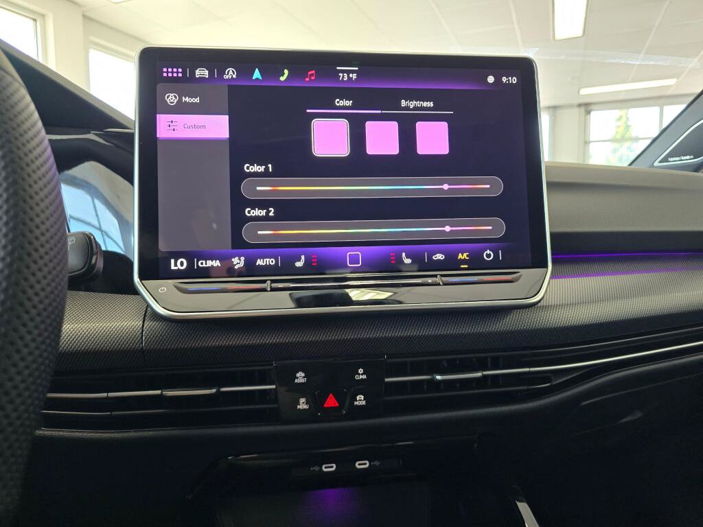 New 2026 Volkswagen GTI SE FWD image 25