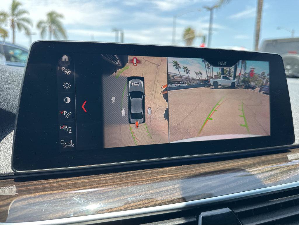 Used 2019 BMW 530e w/ Premium Package RWD image 6