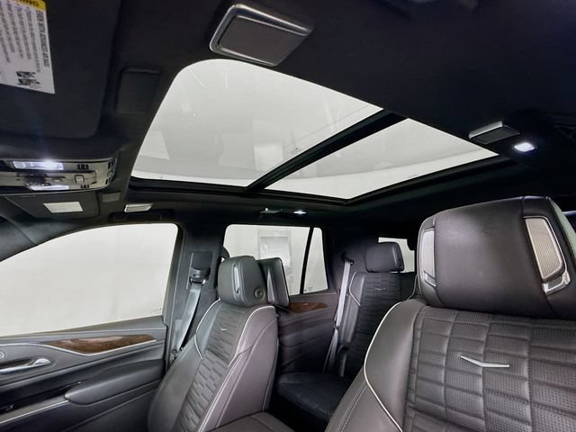 Used 2022 Cadillac Escalade Premium Luxury Platinum AWD/4WD image 24