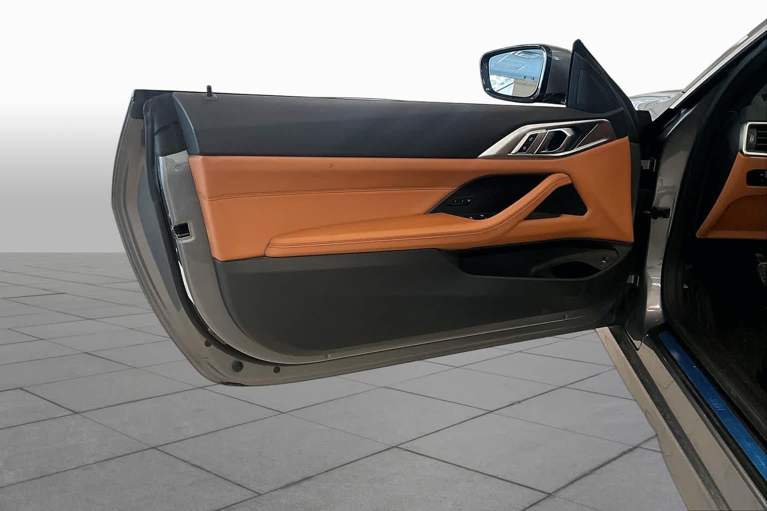 Used 2024 BMW 430i Convertible w/ Premium Package RWD image 19