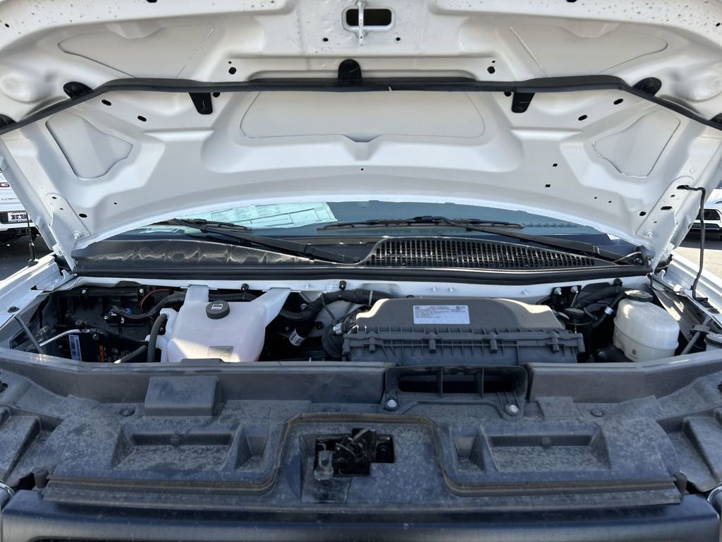 New 2025 GMC Savana 2500 Extended w/ Driver Convenience Package image 28