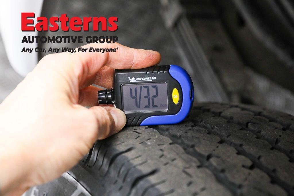 Used 2023 Chevrolet Express 3500 LS image 23