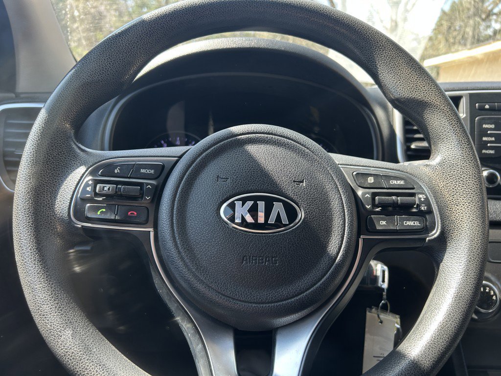 Used 2017 Kia Sportage LX AWD/4WD image 18