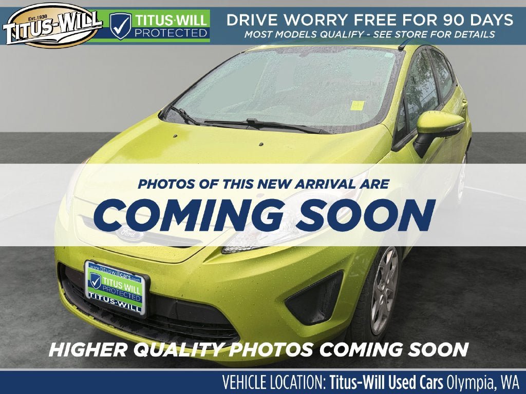 Used 2013 Ford Fiesta SE FWD image 2