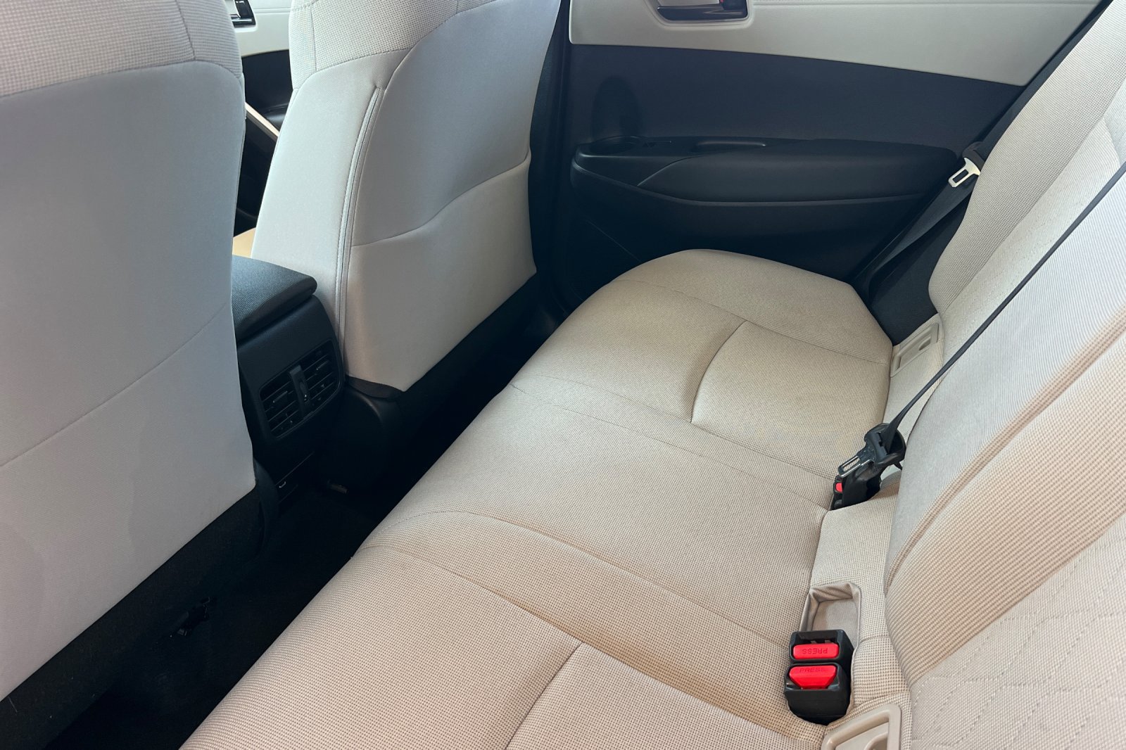 Certified 2026 Toyota Corolla Cross LE FWD image 12