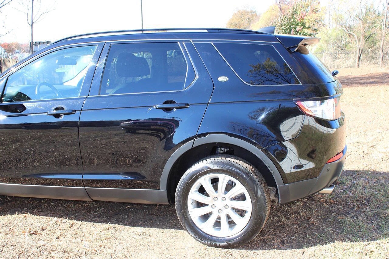 Used 2018 Land Rover Discovery Sport SE image 10