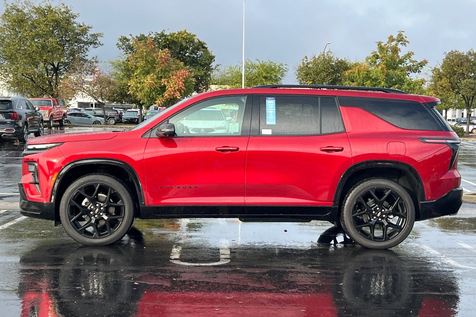 Certified 2024 Chevrolet Traverse RS w/ LPO, Floor Liner Package image 12