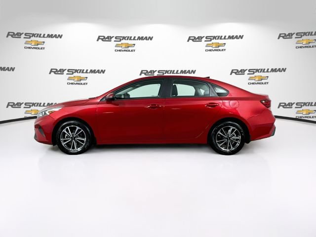 Used 2024 Kia Forte LXS w/ LXS Technology Package FWD image 4