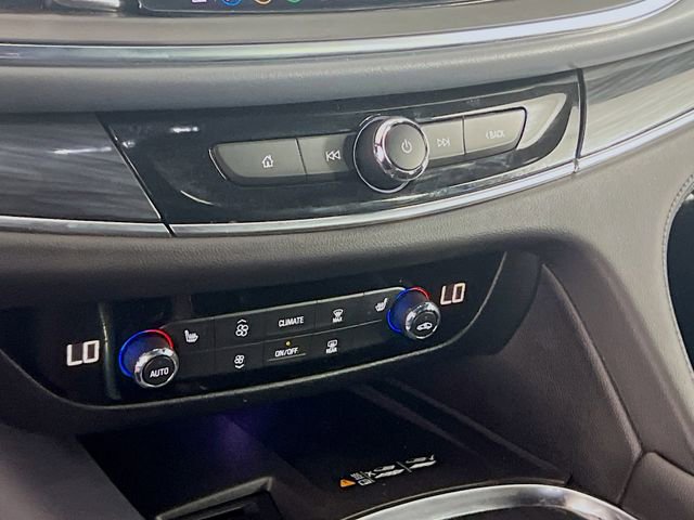 Used 2023 Buick Enclave Essence image 16