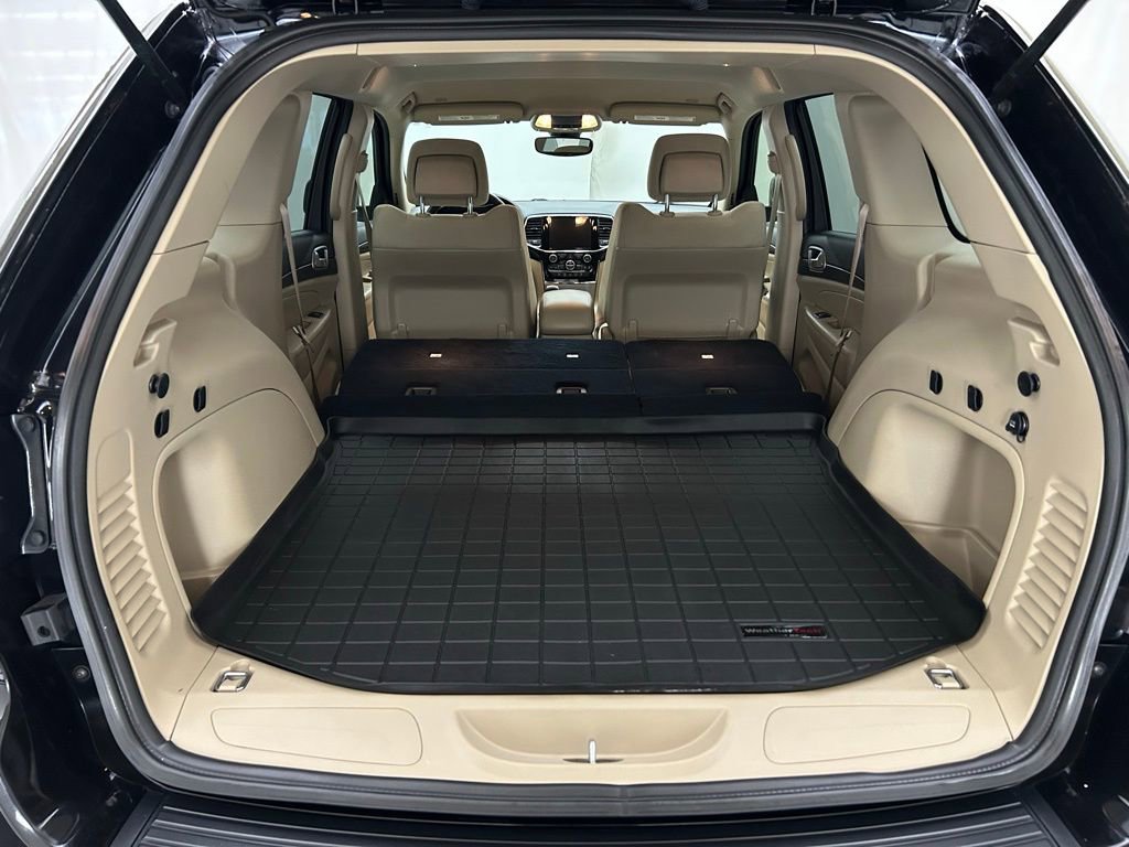 Certified 2022 Jeep Grand Cherokee Laredo E image 11