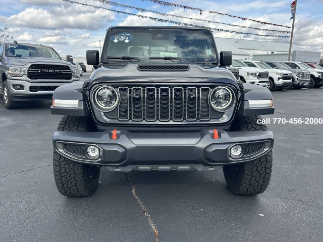 Used 2025 Jeep Gladiator Mojave w/ Convenience Group