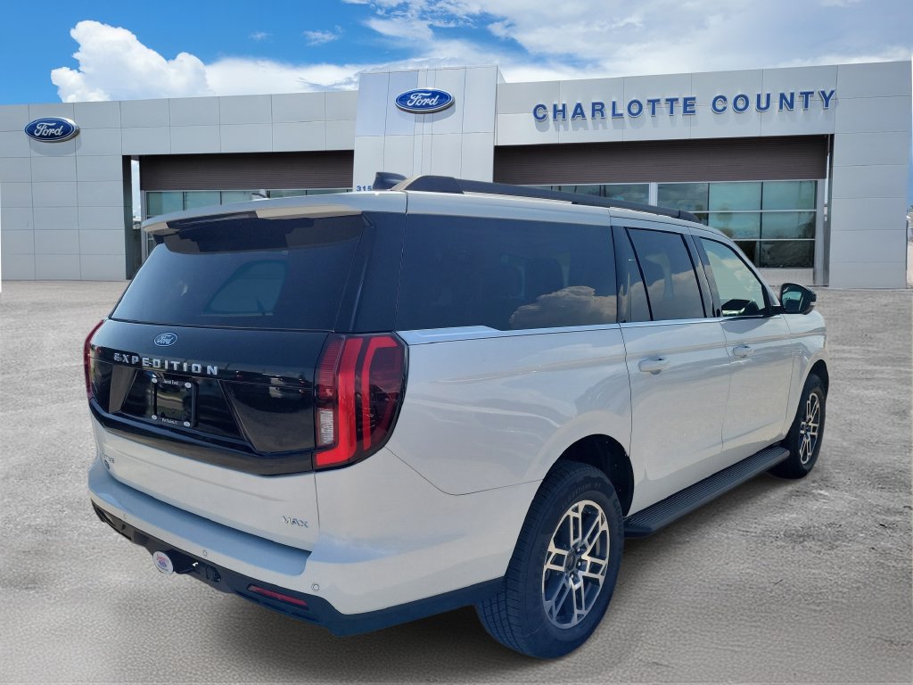 New 2026 Ford Expedition Max Active RWD image 7