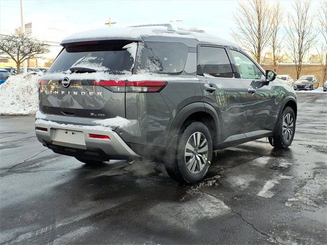 New 2025 Nissan Pathfinder SL image 4