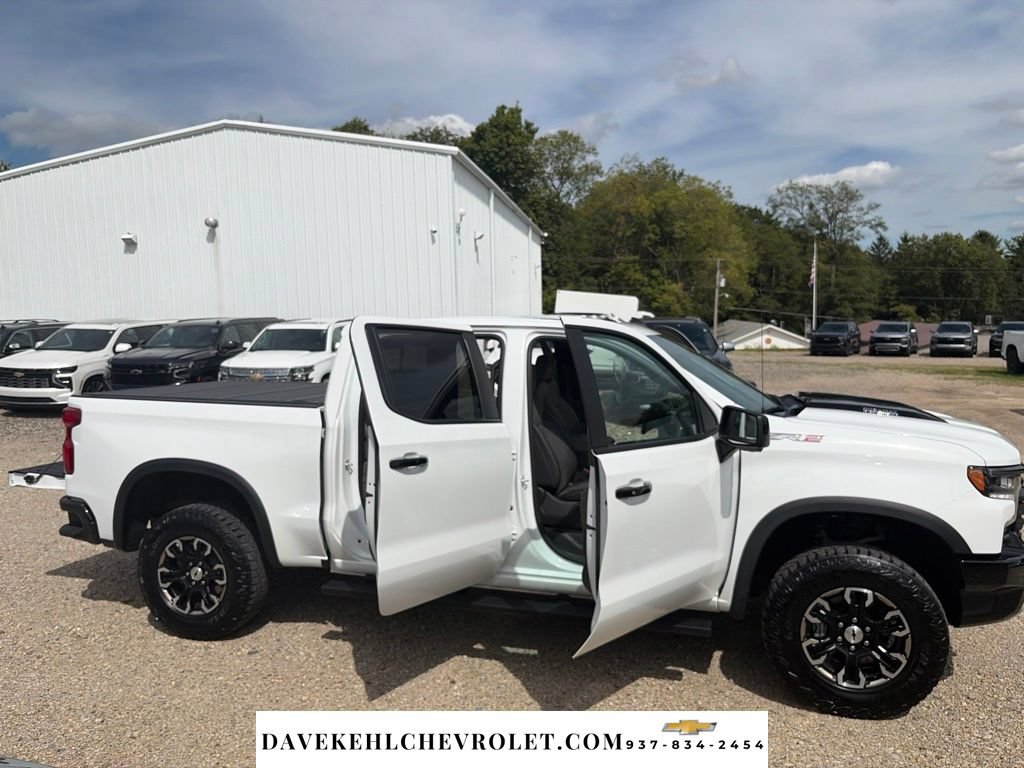 Used 2025 Chevrolet Silverado 1500 ZR2 w/ Technology Package AWD/4WD image 36