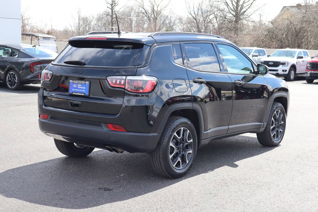 Used 2019 Jeep Compass Sport image 3
