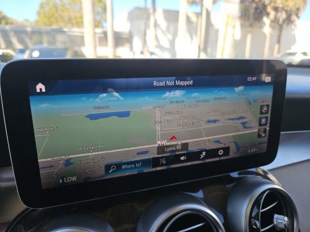 Used 2020 Mercedes-Benz GLC 300 4MATIC w/ Multimedia Package image 5