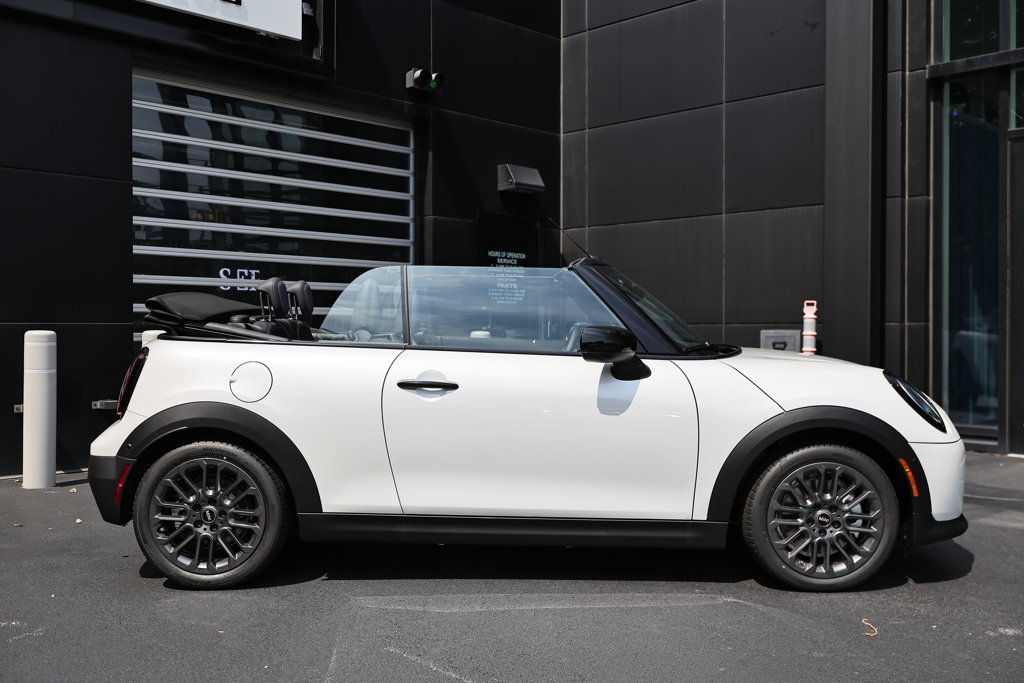 New 2026 MINI Cooper S FWD image 4