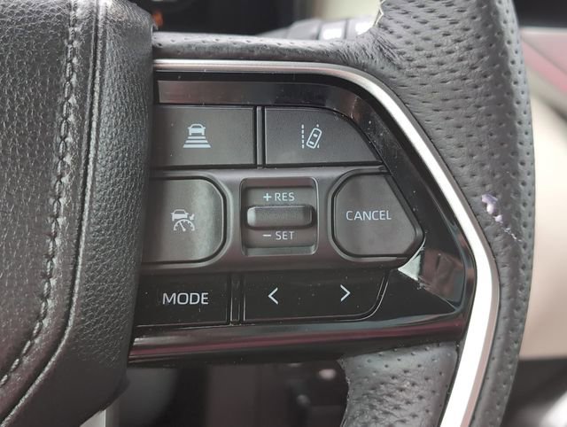 Used 2025 Toyota Sequoia Capstone image 23