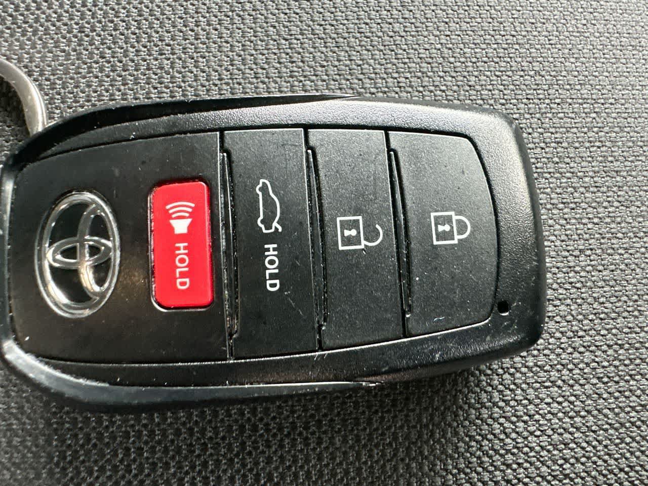 Used 2026 Toyota Corolla SE FWD image 28