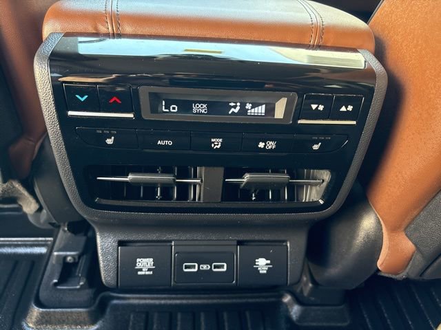 Used 2022 Acura MDX SH-AWD w/ Advance Package image 30