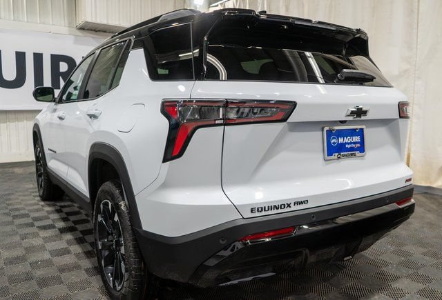 New 2026 Chevrolet Equinox RS w/ Convenience Package III AWD/4WD image 7