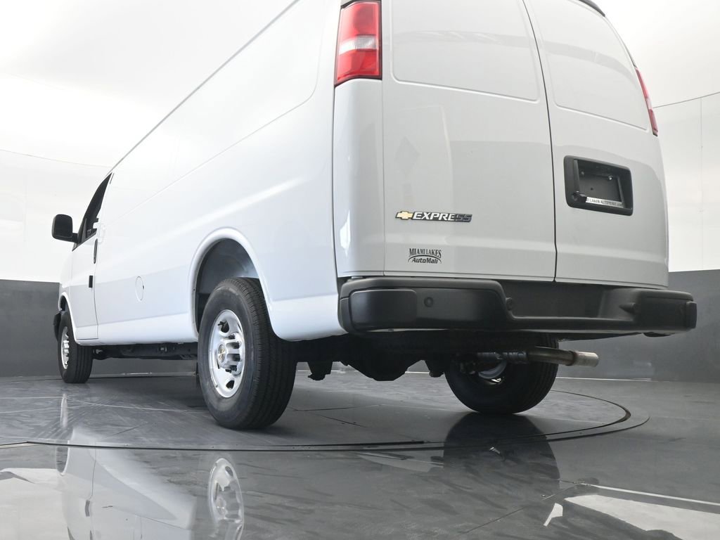 New 2025 Chevrolet Express 3500 Extended w/ Driver Convenience Package RWD image 49