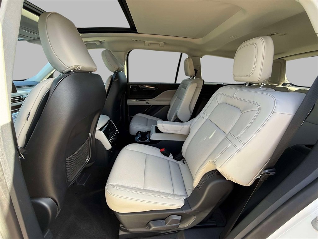 Used 2025 Lincoln Aviator Reserve image 20
