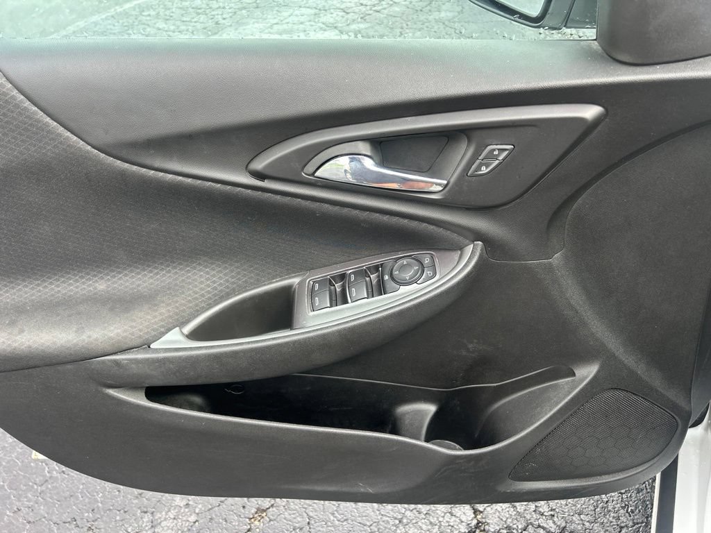 Used 2023 Chevrolet Malibu LS FWD image 13