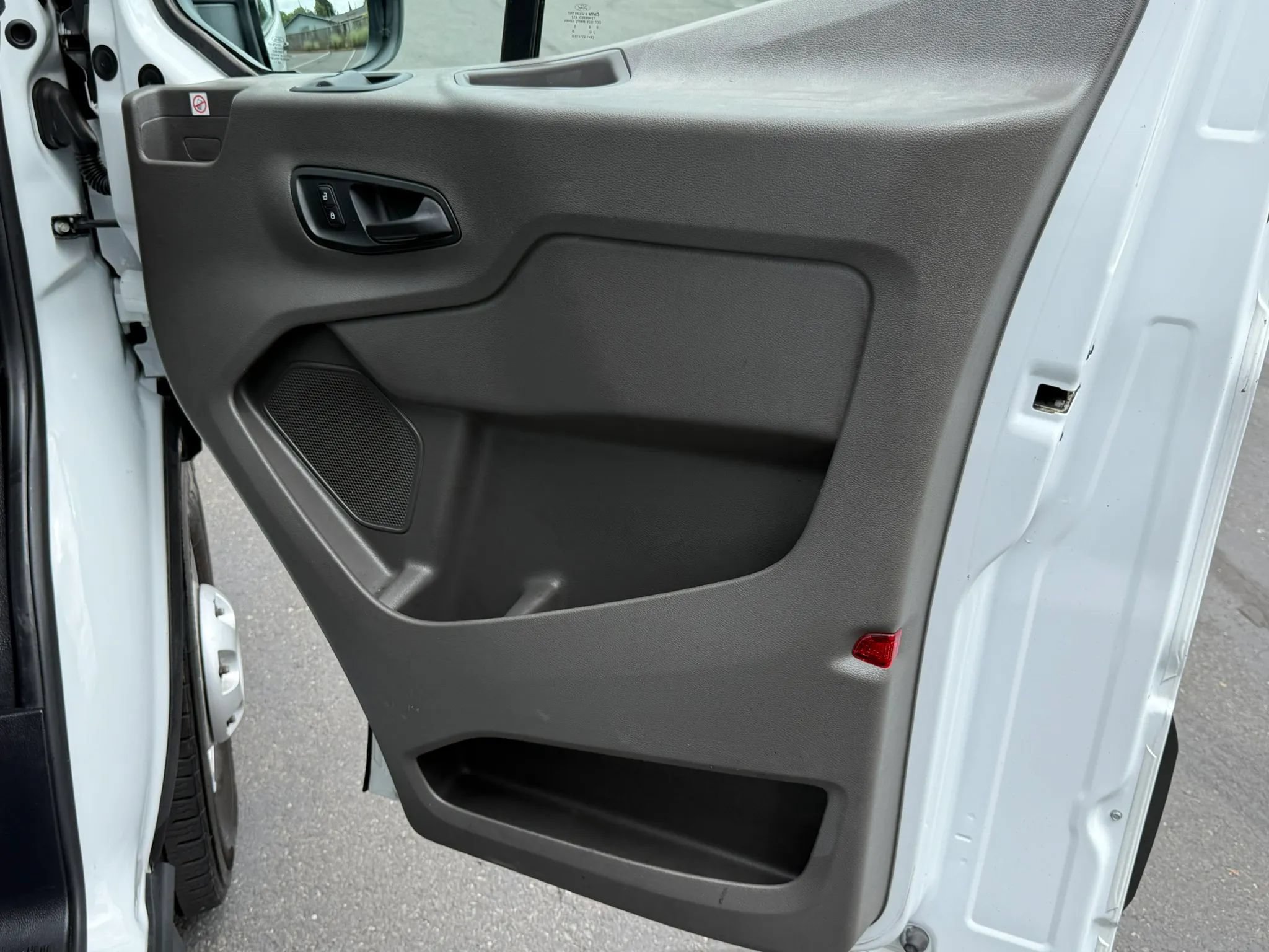 Used 2020 Ford Transit 350 Medium Roof RWD image 19