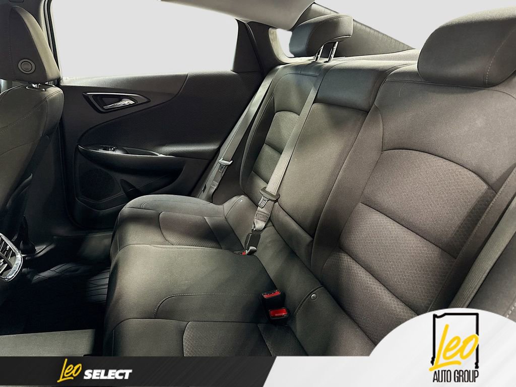 Used 2021 Chevrolet Malibu LT FWD image 23