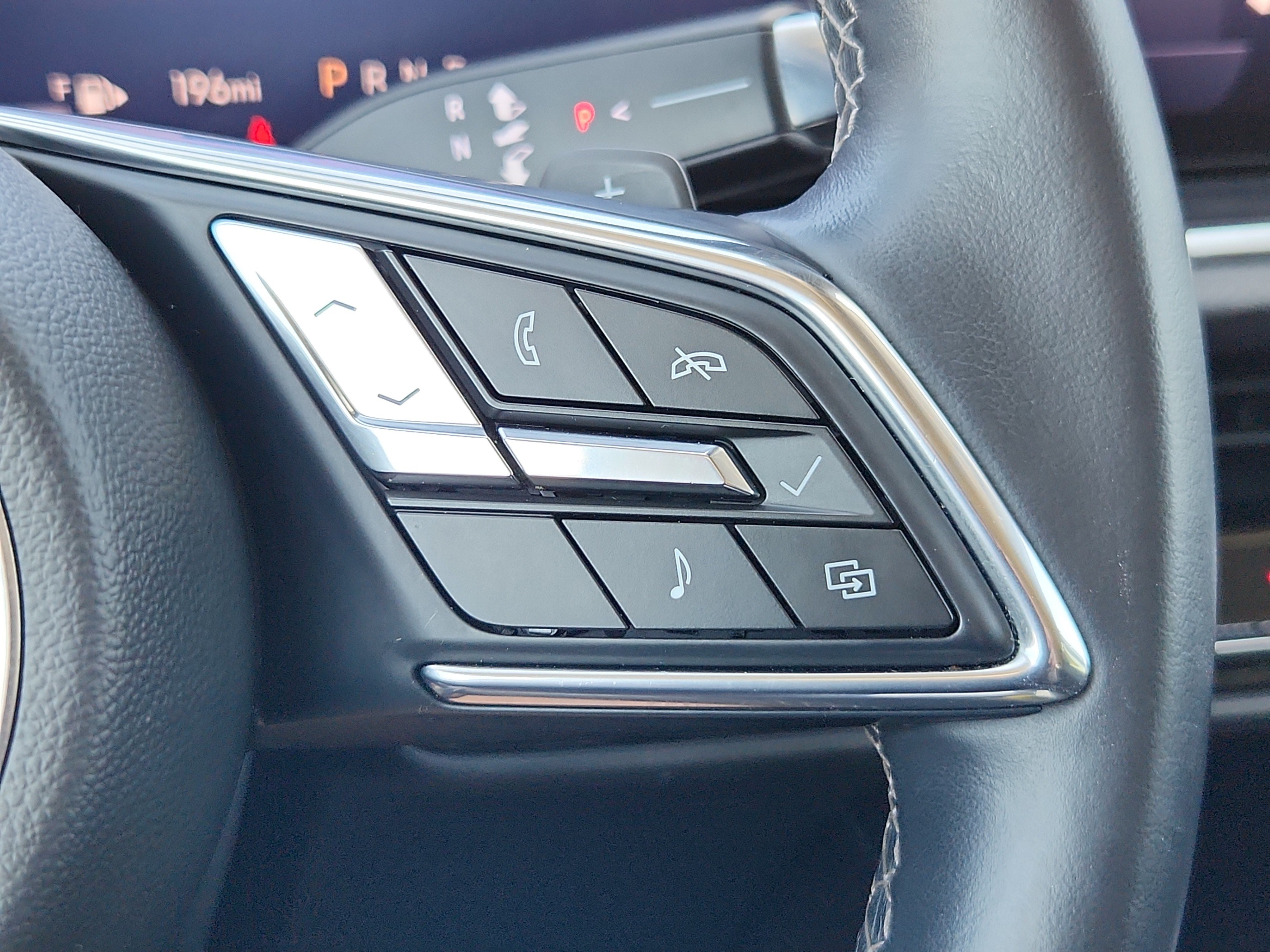 Used 2024 Buick Envision Preferred AWD/4WD image 21