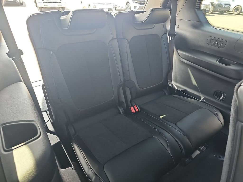 New 2027 Jeep Grand Cherokee L 4WD image 11