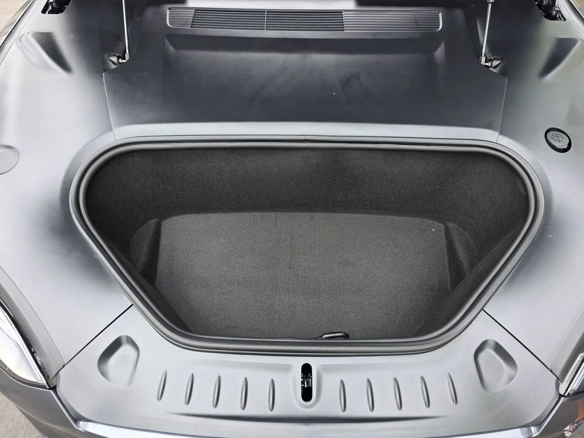 Used 2023 Tesla Model S AWD/4WD image 33