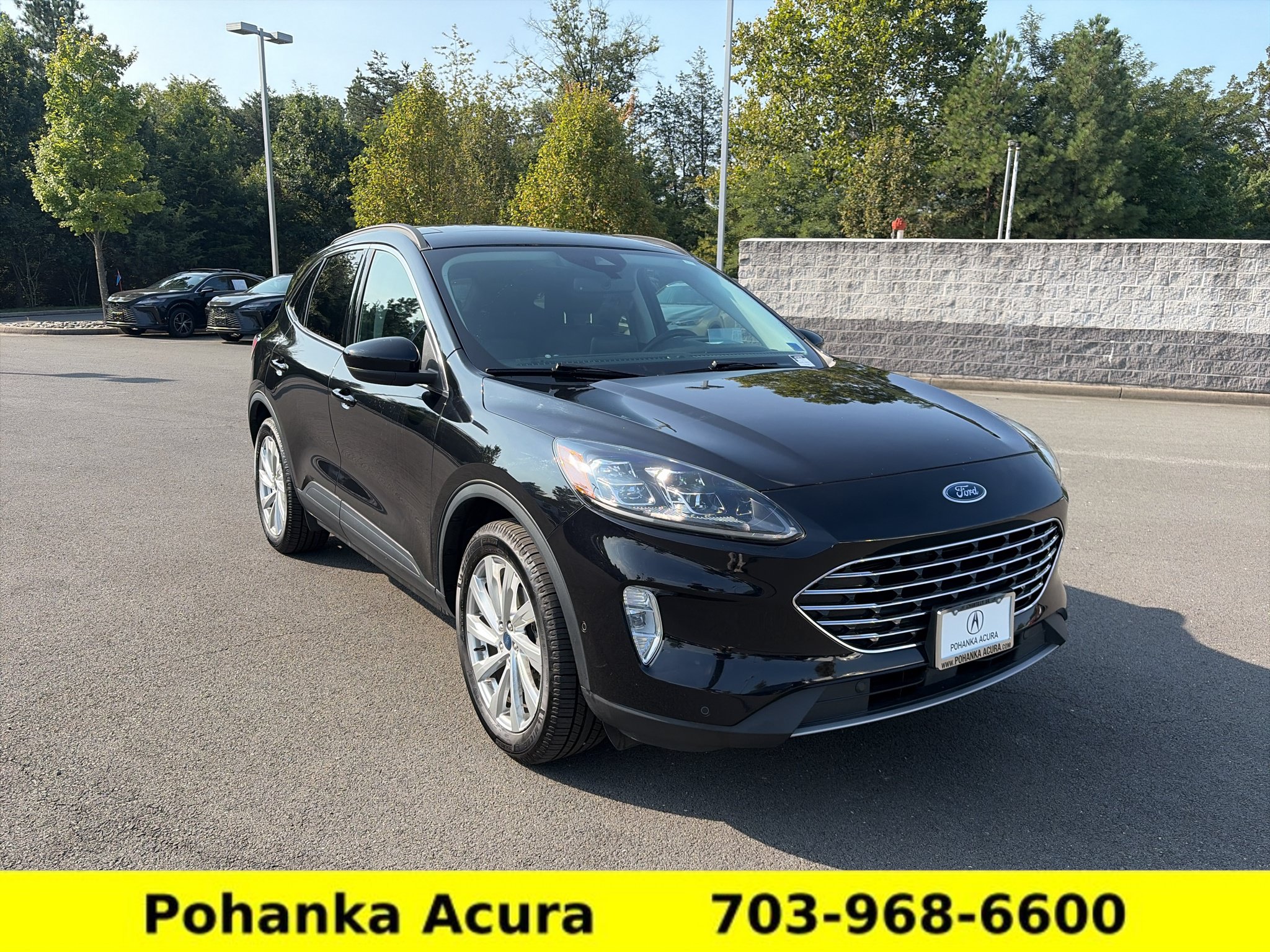 Used 2021 Ford Escape Titanium w/ Titanium Elite Package AWD/4WD image 1
