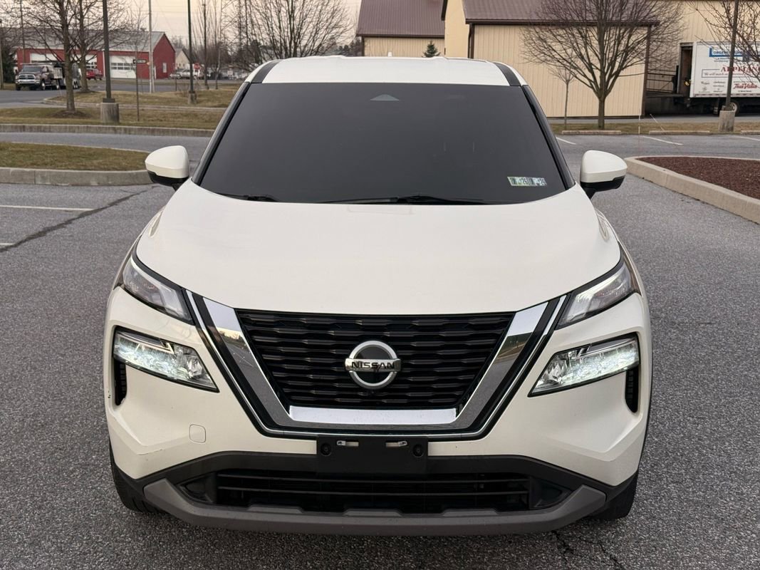 Used 2021 Nissan Rogue SV AWD/4WD image 3