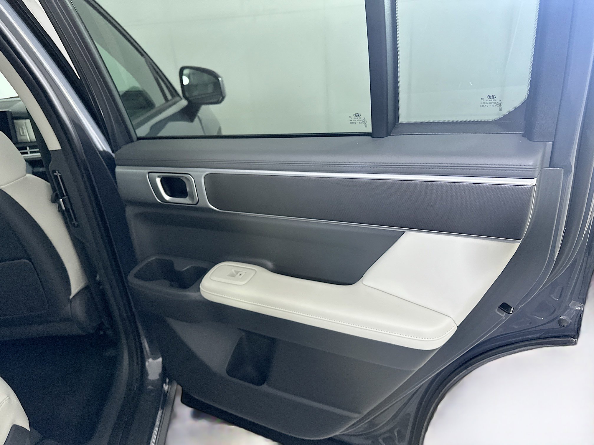 Used 2025 Hyundai Santa Fe SEL image 29