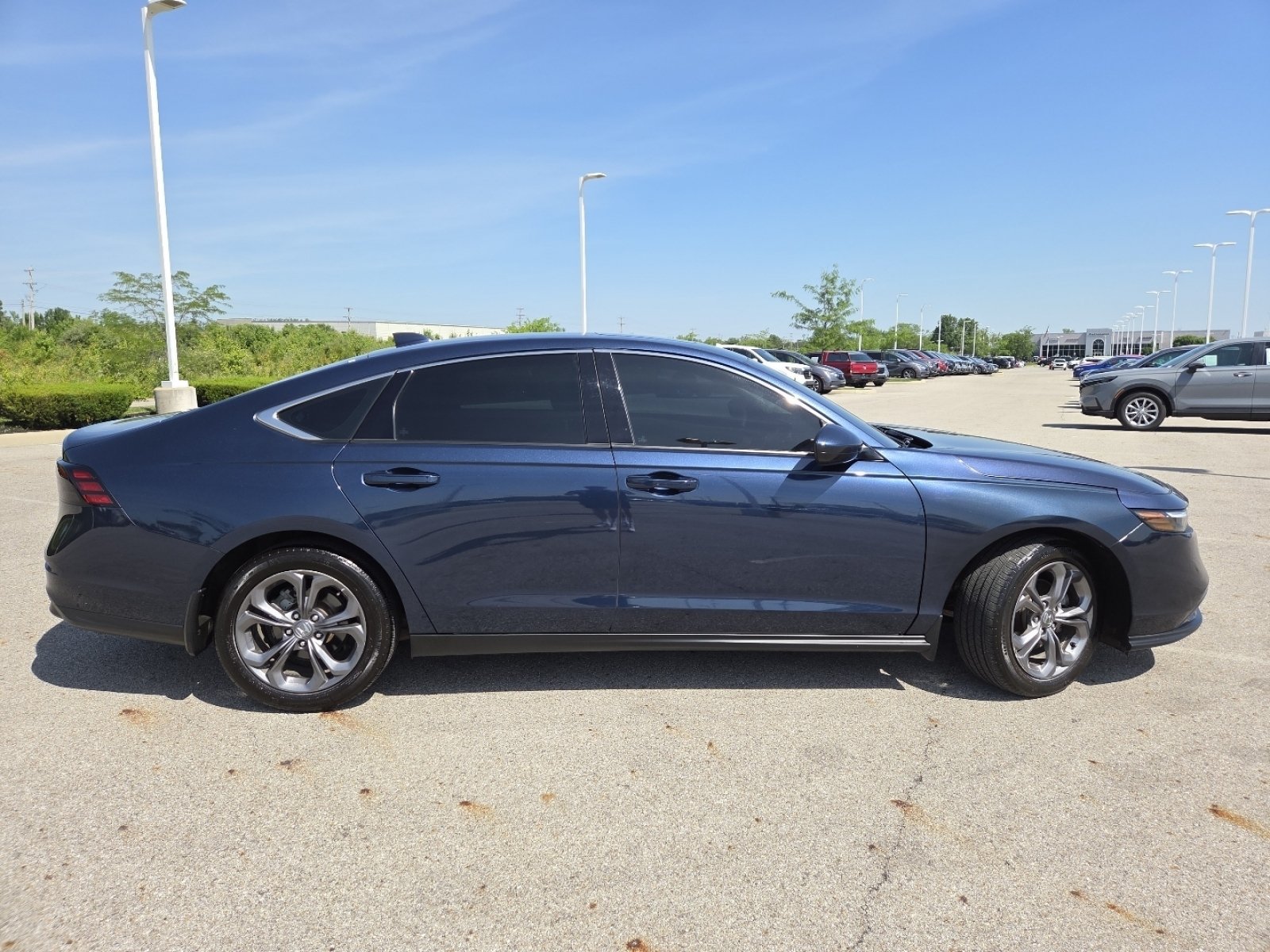 Used 2024 Honda Accord EX image 19