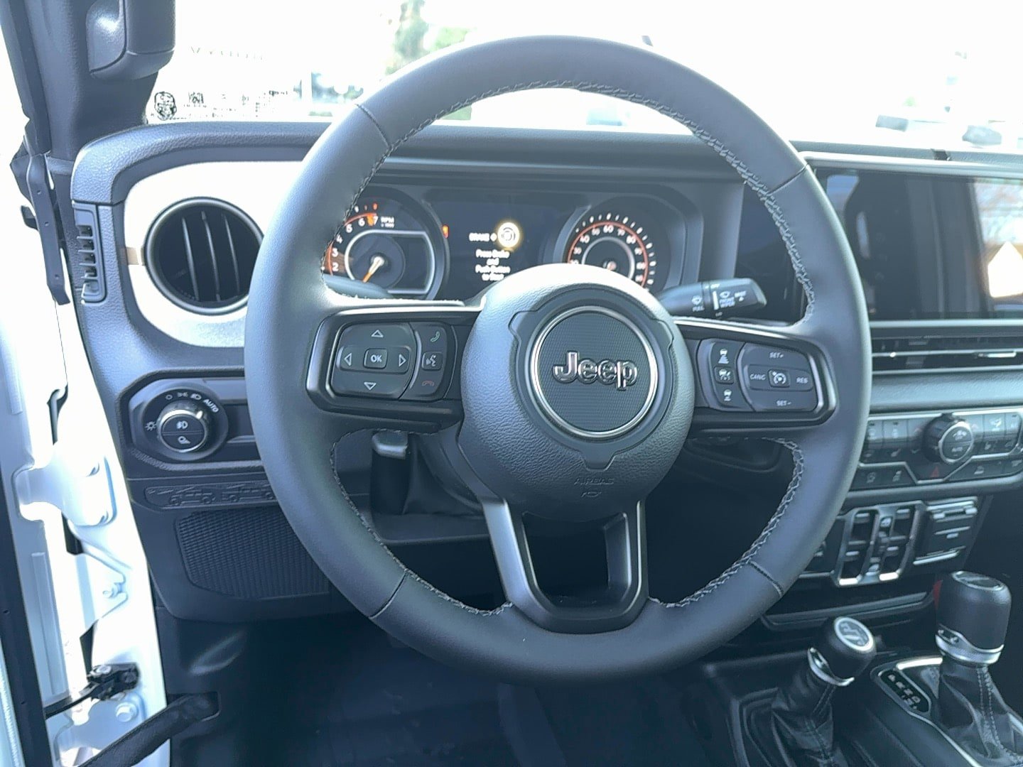 New 2026 Jeep Gladiator Sport AWD/4WD image 9